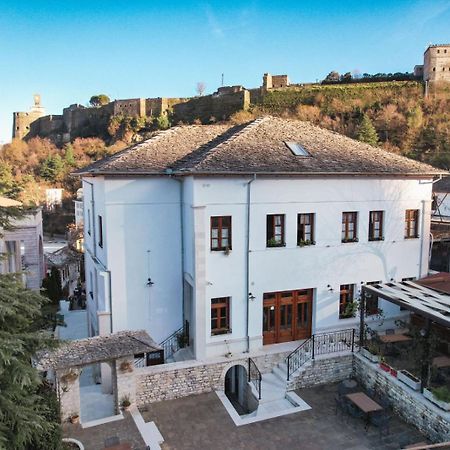 Hotel Bineri Gjirokaster Bagian luar foto