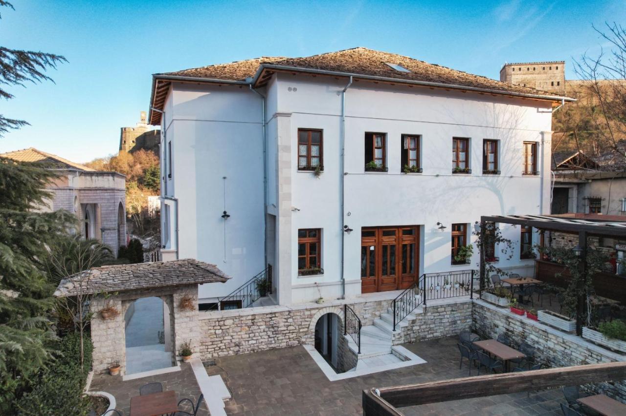 Hotel Bineri Gjirokaster Bagian luar foto