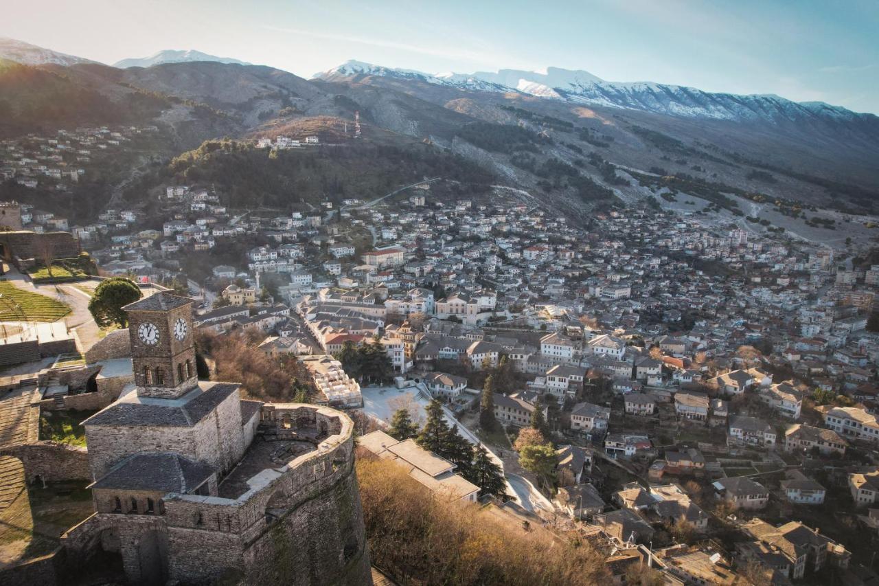 Hotel Bineri Gjirokaster Bagian luar foto