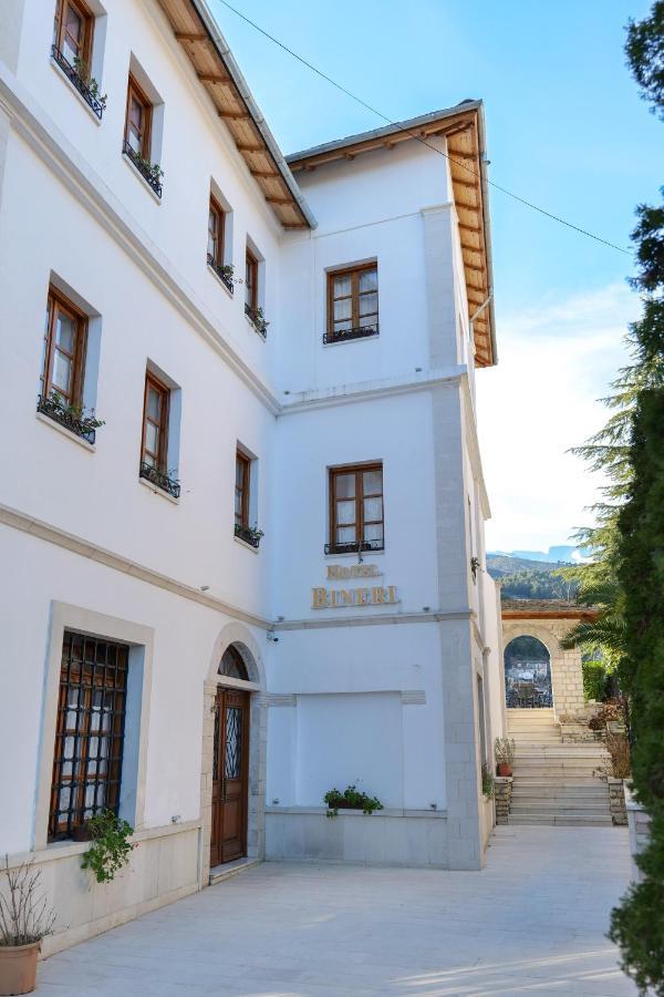 Hotel Bineri Gjirokaster Bagian luar foto