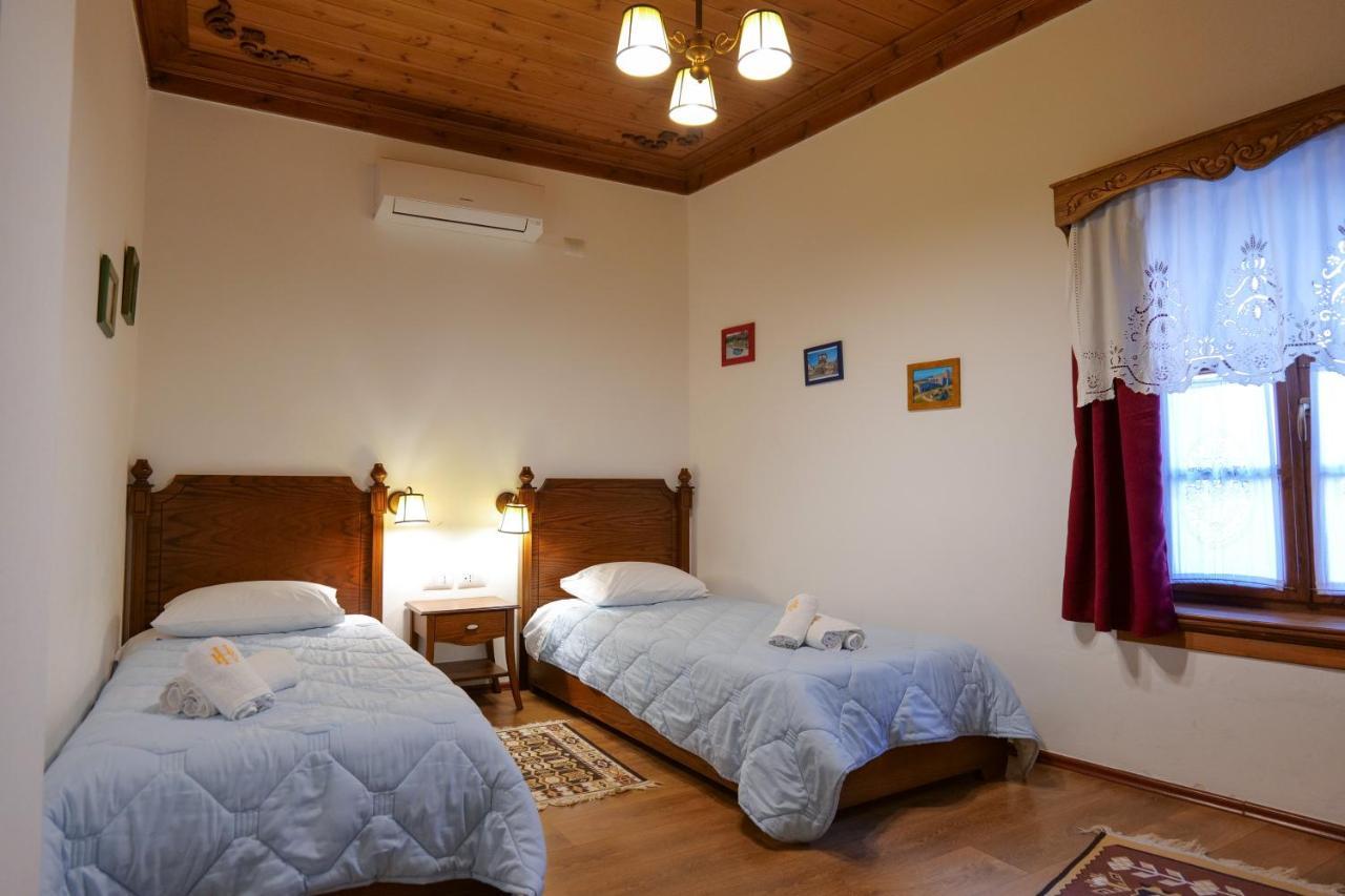 Hotel Bineri Gjirokaster Bagian luar foto