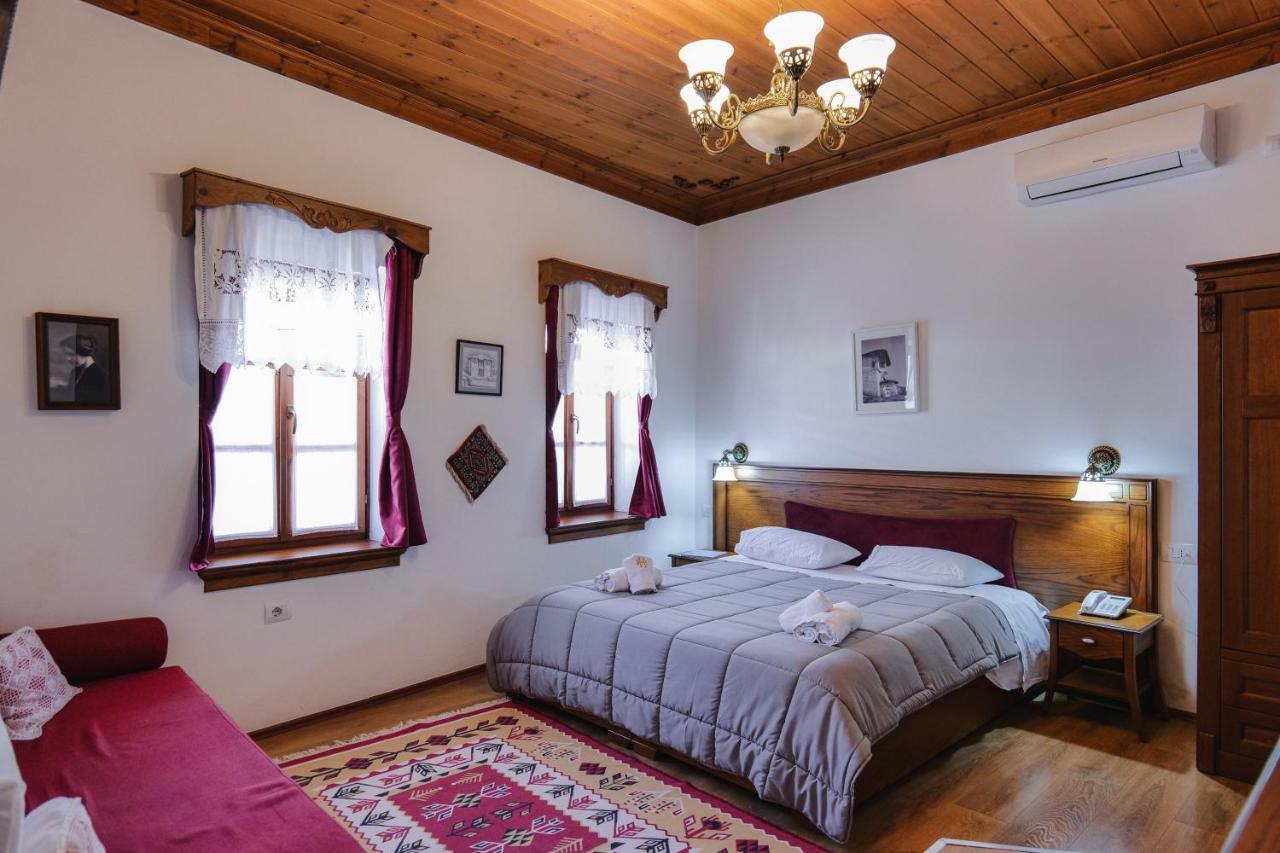 Hotel Bineri Gjirokaster Bagian luar foto