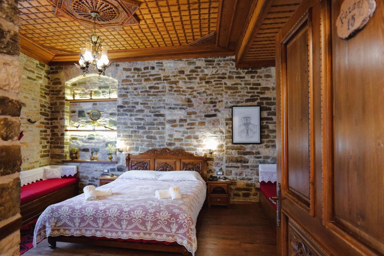 Hotel Bineri Gjirokaster Bagian luar foto
