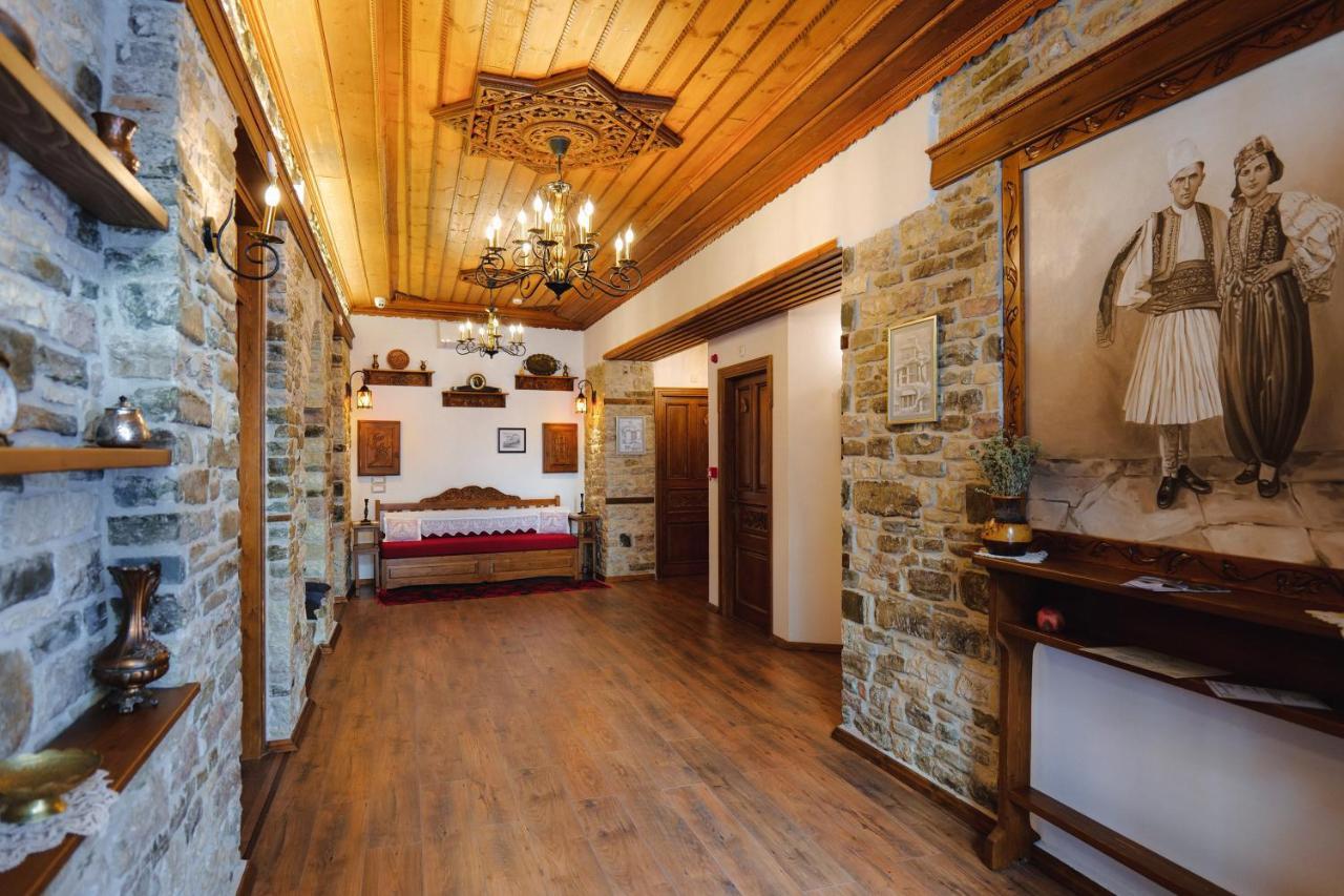 Hotel Bineri Gjirokaster Bagian luar foto