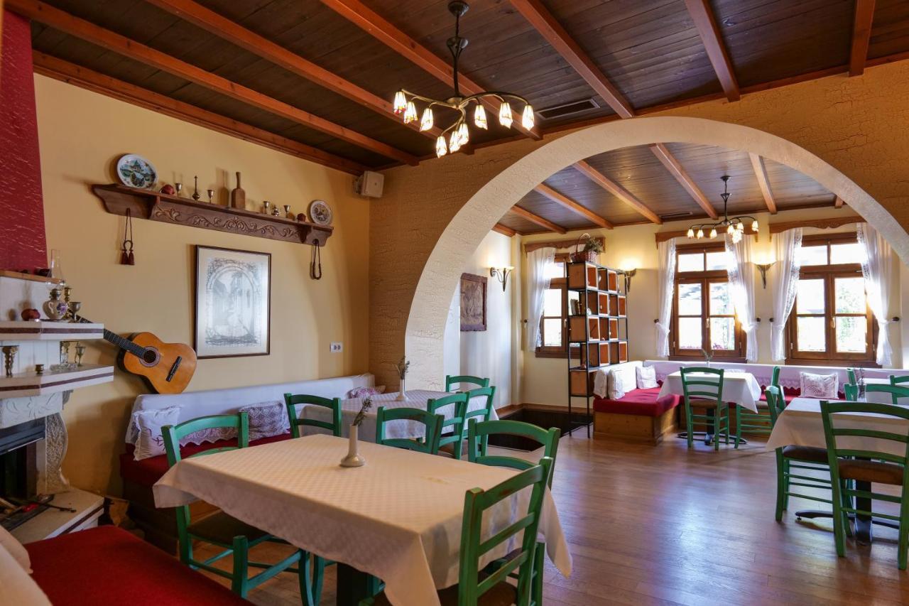 Hotel Bineri Gjirokaster Bagian luar foto