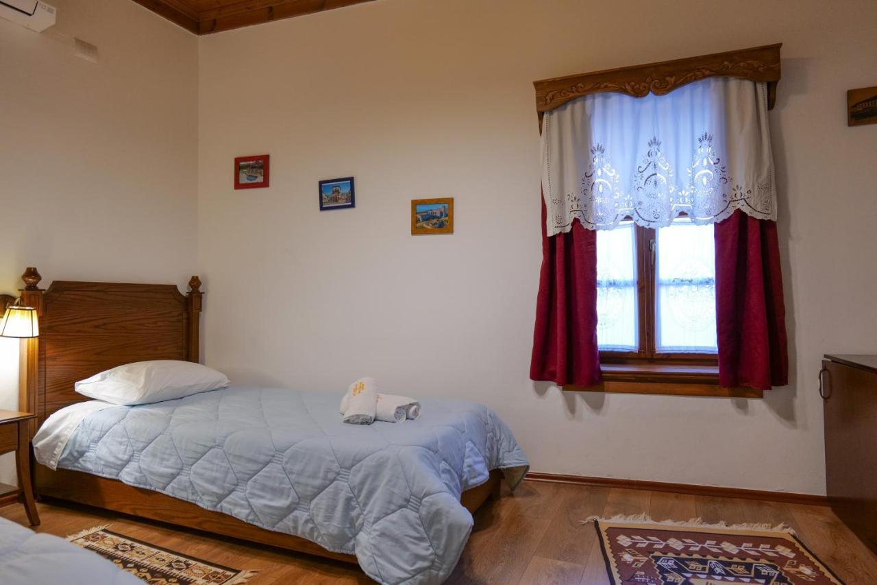 Hotel Bineri Gjirokaster Bagian luar foto